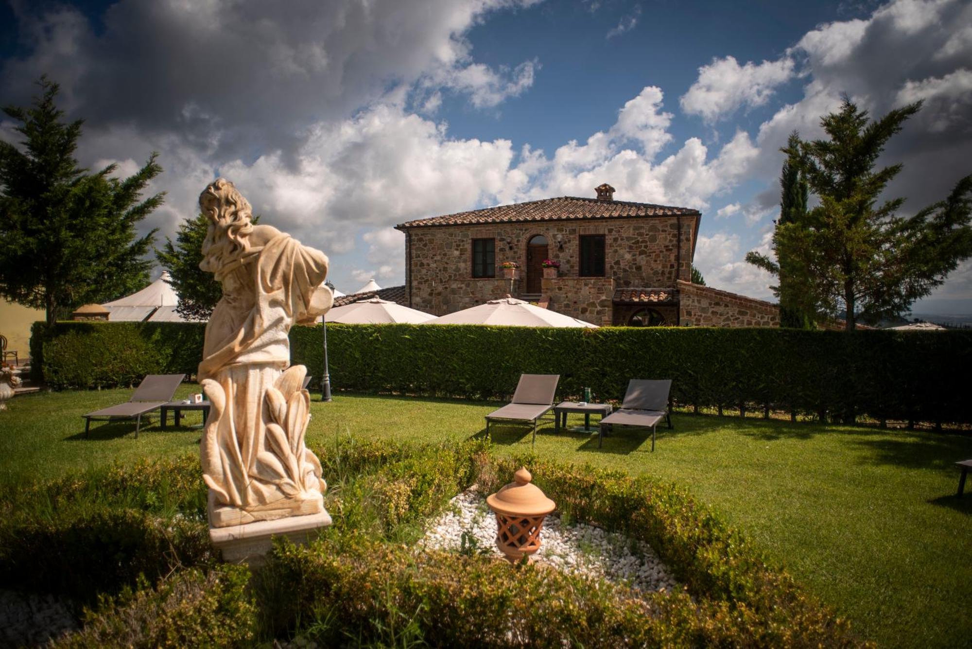 Poggio Paradiso Resort & Spa Montefollonico Exterior photo