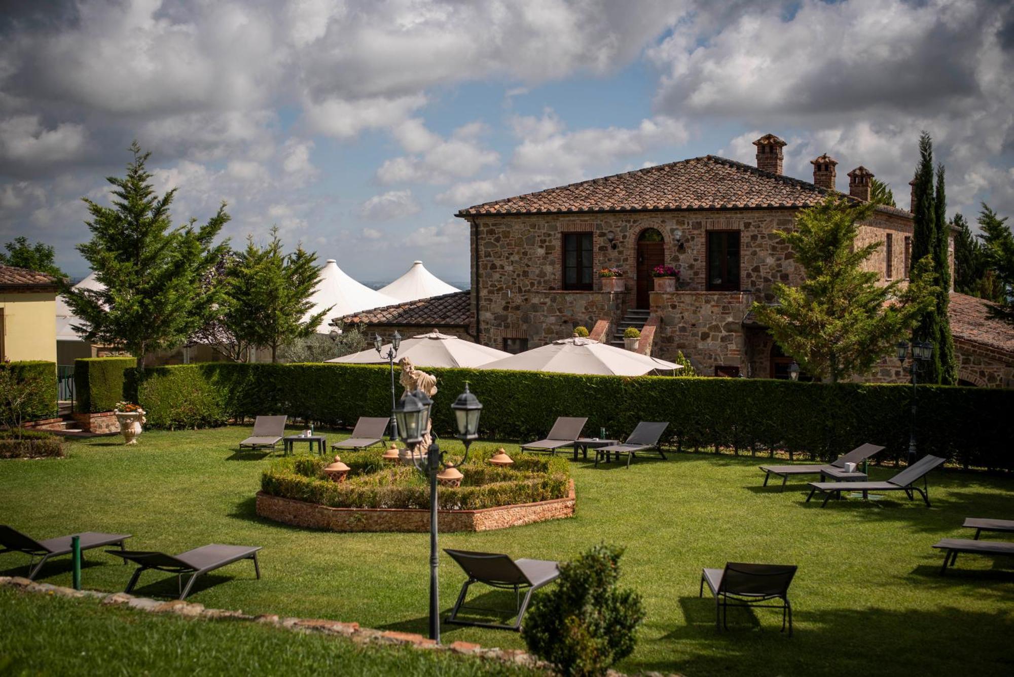 Poggio Paradiso Resort & Spa Montefollonico Exterior photo